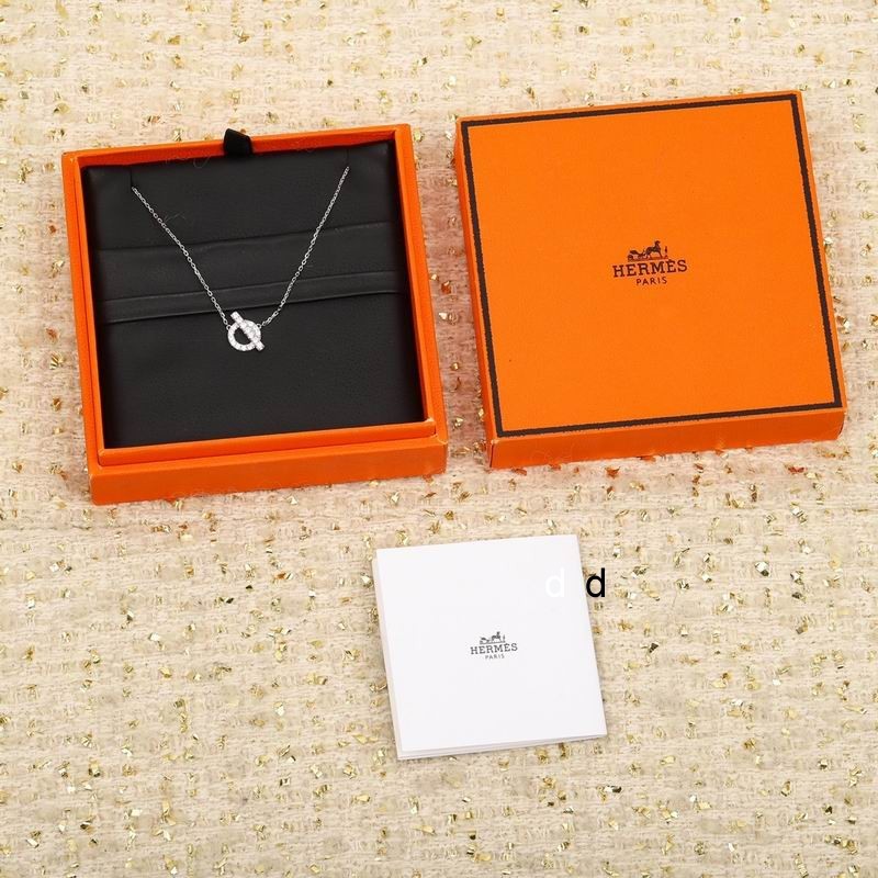 Hermes Necklaces 29